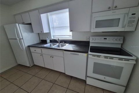 House in Beverly Hills, Florida 2 bedrooms, 75.07 sq.m. № 2232781 - photo 14