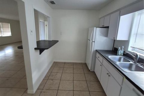 House in Beverly Hills, Florida 2 bedrooms, 75.07 sq.m. № 2232781 - photo 13