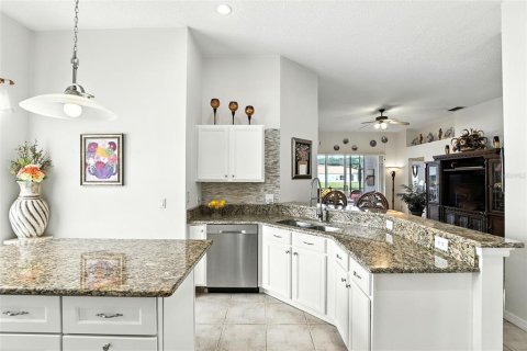 Casa en venta en Orlando, Florida, 4 dormitorios, 189.33 m2 № 1886733 - foto 18