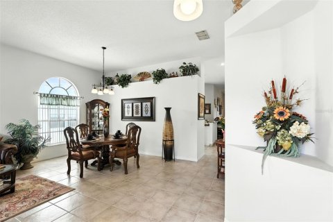 Casa en venta en Orlando, Florida, 4 dormitorios, 189.33 m2 № 1886733 - foto 9