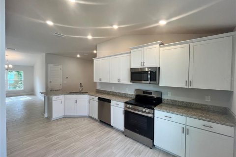 Casa en venta en Summerfield, Florida, 4 dormitorios, 170.1 m2 № 1508383 - foto 13