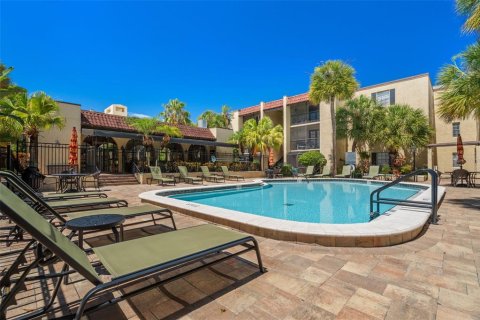Condo in Tampa, Florida, 2 bedrooms  № 1528053 - photo 27