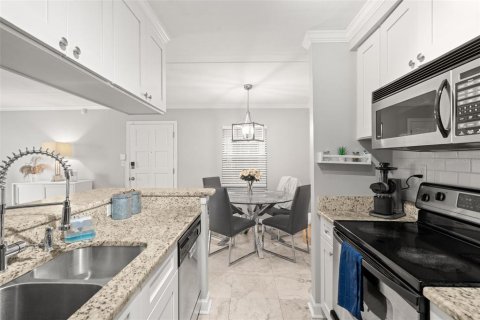 Condo in Tampa, Florida, 2 bedrooms  № 1528053 - photo 22