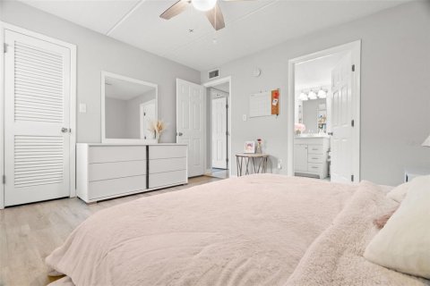 Condo in Tampa, Florida, 2 bedrooms  № 1528053 - photo 14