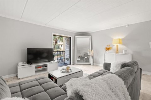 Condo in Tampa, Florida, 2 bedrooms  № 1528053 - photo 5