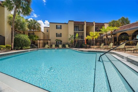Condo in Tampa, Florida, 2 bedrooms  № 1528053 - photo 26