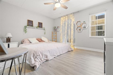 Condo in Tampa, Florida, 2 bedrooms  № 1528053 - photo 7