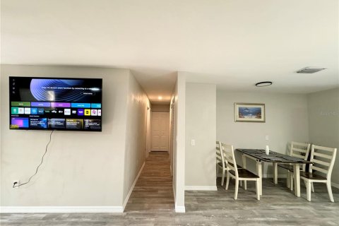 Villa ou maison à louer à Clearwater, Floride: 5 chambres, 166.11 m2 № 1884353 - photo 7