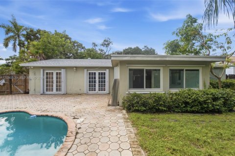 Casa en venta en Fort Lauderdale, Florida, 2 dormitorios, 124.02 m2 № 2388077 - foto 27