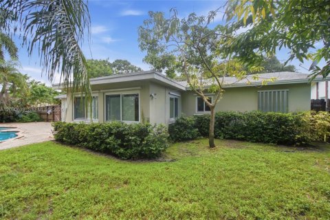 Casa en venta en Fort Lauderdale, Florida, 2 dormitorios, 124.02 m2 № 2388077 - foto 28