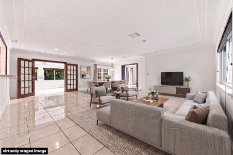Casa en venta en Fort Lauderdale, Florida, 2 dormitorios, 124.02 m2 № 2388077 - foto 3