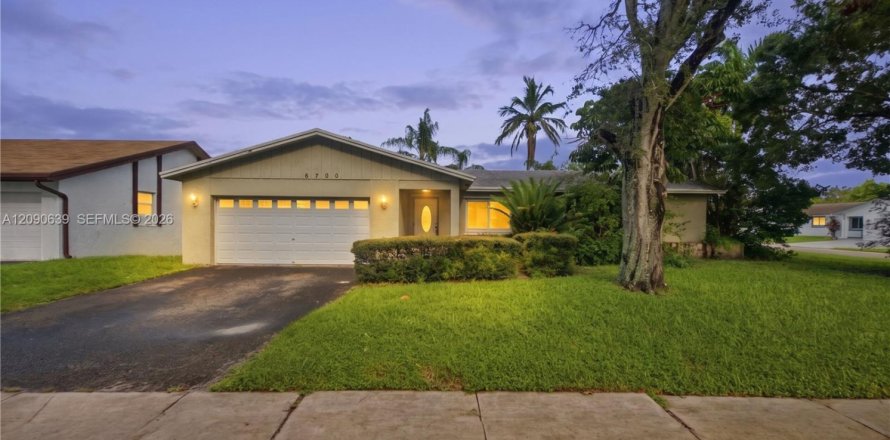 Casa en Fort Lauderdale, Florida 2 dormitorios, 124.02 m2 № 2388077