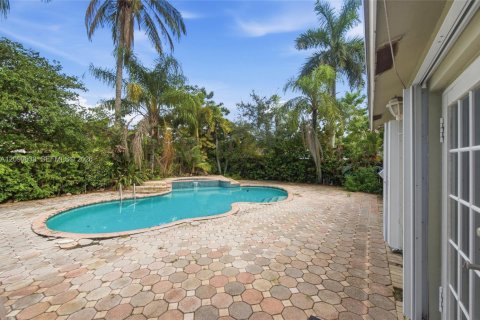 Casa en venta en Fort Lauderdale, Florida, 2 dormitorios, 124.02 m2 № 2388077 - foto 24