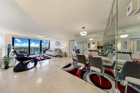 Condominio en venta en Aventura, Florida, 2 dormitorios, 105.17 m2 № 2076276 - foto 7