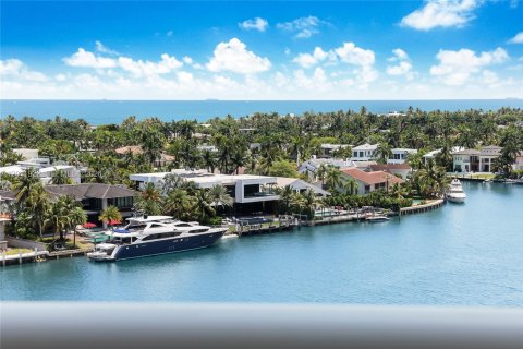Condominio en venta en Aventura, Florida, 2 dormitorios, 105.17 m2 № 2076276 - foto 4