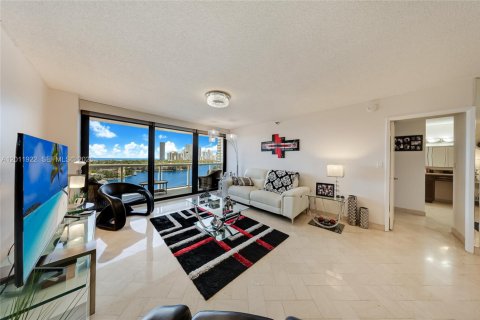 Condominio en venta en Aventura, Florida, 2 dormitorios, 105.17 m2 № 2076276 - foto 6