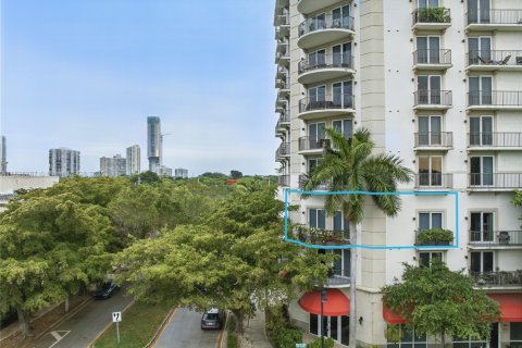 Copropriété à louer à Miami, Floride: 1 chambre, 83.8 m2 № 1818249 - photo 2