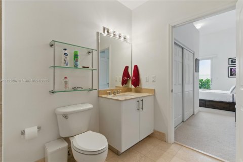 Copropriété à louer à Miami, Floride: 1 chambre, 83.8 m2 № 1818249 - photo 24