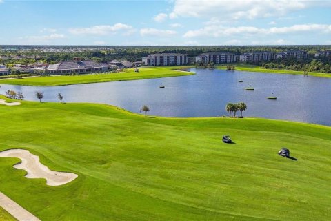 Condo in Venice, Florida, 2 bedrooms in WELLEN PARK № 2418538 - photo 23