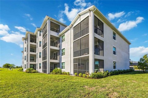 Condo in Venice, Florida, 2 bedrooms in WELLEN PARK № 2418538 - photo 22