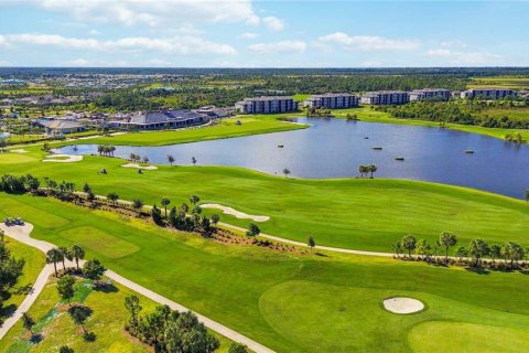 Condo in Venice, Florida, 2 bedrooms in WELLEN PARK № 2418538 - photo 25