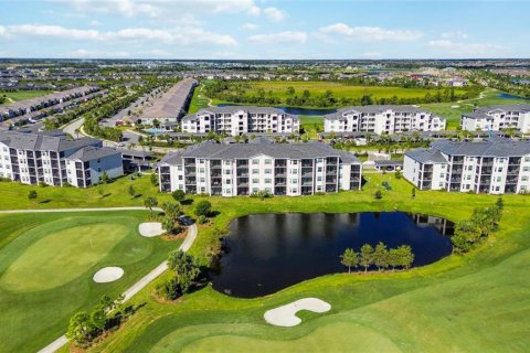 Condo in Venice, Florida, 2 bedrooms in WELLEN PARK № 2418538 - photo 24