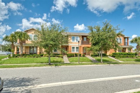 Adosado en venta en Winter Garden, Florida, 3 dormitorios, 177.26 m2 № 1917178 - foto 5