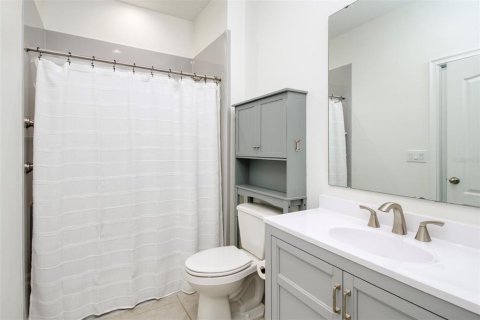 Adosado en venta en Winter Garden, Florida, 3 dormitorios, 177.26 m2 № 1917178 - foto 18