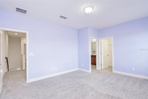 Adosado en venta en Winter Garden, Florida, 3 dormitorios, 177.26 m2 № 1917178 - foto 2