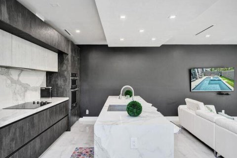 Touwnhouse à vendre à Fort Lauderdale, Floride: 3 chambres, 227.61 m2 № 2249942 - photo 11