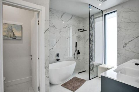 Touwnhouse à vendre à Fort Lauderdale, Floride: 3 chambres, 227.61 m2 № 2249942 - photo 2