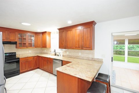 Villa ou maison à vendre à Port Orange, Floride: 3 chambres, 171.5 m2 № 1359580 - photo 10