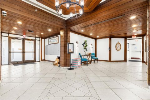 Copropriété à vendre à Saint Pete Beach, Floride: 2 chambres, 109.16 m2 № 2406554 - photo 10