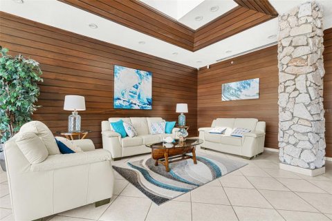 Copropriété à vendre à Saint Pete Beach, Floride: 2 chambres, 109.16 m2 № 2406554 - photo 9