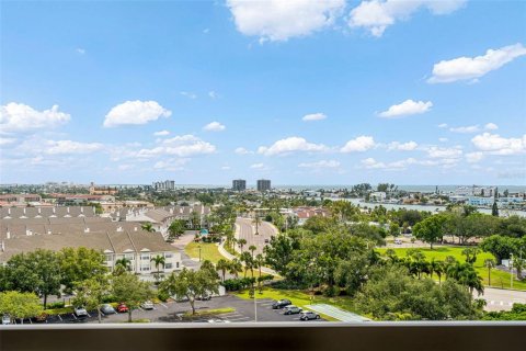 Copropriété à vendre à Saint Pete Beach, Floride: 2 chambres, 109.16 m2 № 2406554 - photo 15