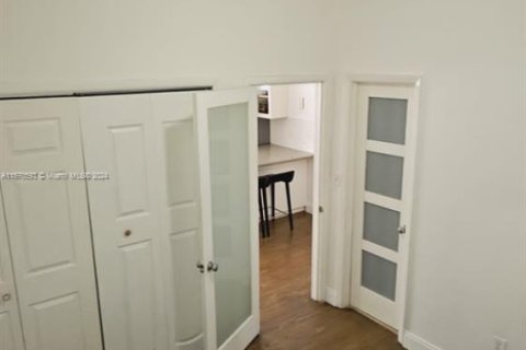 Купить кондоминиум в Майами-Бич, Флорида 1 спальня, 43.66м2, № 2021447 - фото 11