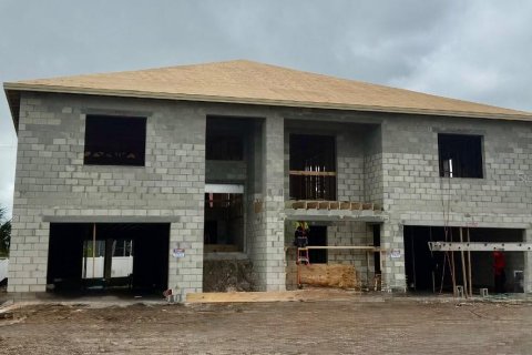 House in Belleair Beach, Florida 4 bedrooms, 318.38 sq.m. № 2105963 - photo 4