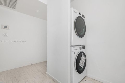 Copropriété à louer à Miami Beach, Floride: 1 chambre, 70.61 m2 № 426308 - photo 17