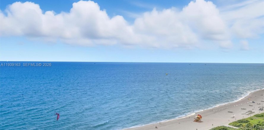 Condo in Miami Beach, Florida, 1 bedroom  № 1996546