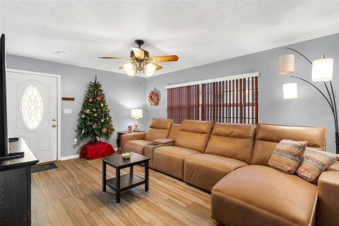 Villa ou maison à vendre à Leesburg, Floride: 3 chambres, 99.03 m2 № 2144628 - photo 10