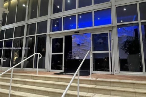 Купить кондоминиум в Халландейл-Бич, Флорида 3 спальни, 145.95м2, № 1927874 - фото 29