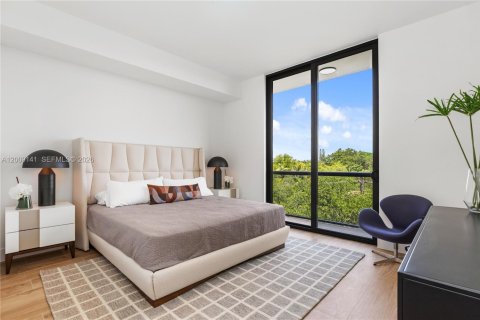 Condominio en venta en Miami, Florida, 2 dormitorios, 137.03 m2 № 2145900 - foto 12