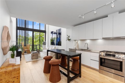 Condominio en venta en Miami, Florida, 2 dormitorios, 137.03 m2 № 2145900 - foto 3
