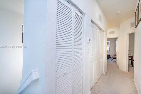 Touwnhouse à vendre à Homestead, Floride: 3 chambres, 157.47 m2 № 2089994 - photo 15