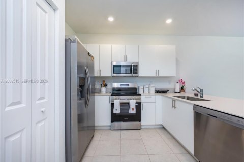 Touwnhouse à vendre à Homestead, Floride: 3 chambres, 157.47 m2 № 2089994 - photo 7