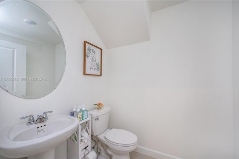 Touwnhouse à vendre à Homestead, Floride: 3 chambres, 157.47 m2 № 2089994 - photo 11