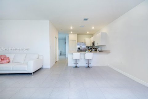Touwnhouse à vendre à Homestead, Floride: 3 chambres, 157.47 m2 № 2089994 - photo 8
