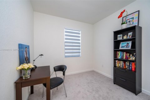 Touwnhouse à vendre à Homestead, Floride: 3 chambres, 157.47 m2 № 2089994 - photo 17