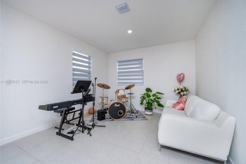 Touwnhouse à vendre à Homestead, Floride: 3 chambres, 157.47 m2 № 2089994 - photo 10