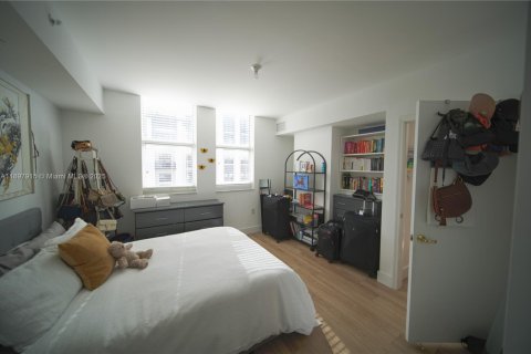 Condominio en venta en Coral Gables, Florida, 2 dormitorios, 90.12 m2 № 1952158 - foto 4